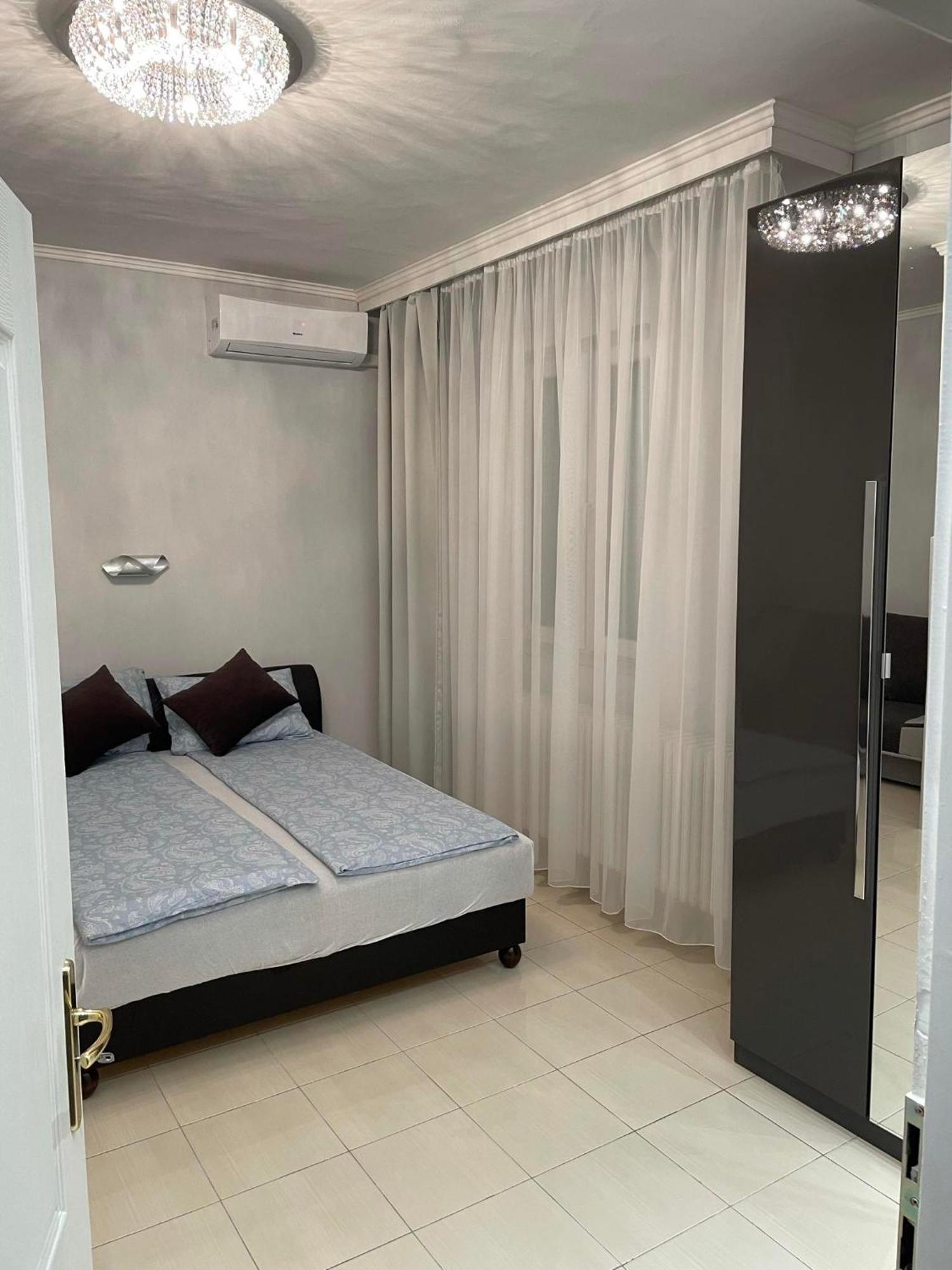 Adam Apartman Hajdúszoboszló Exterior foto